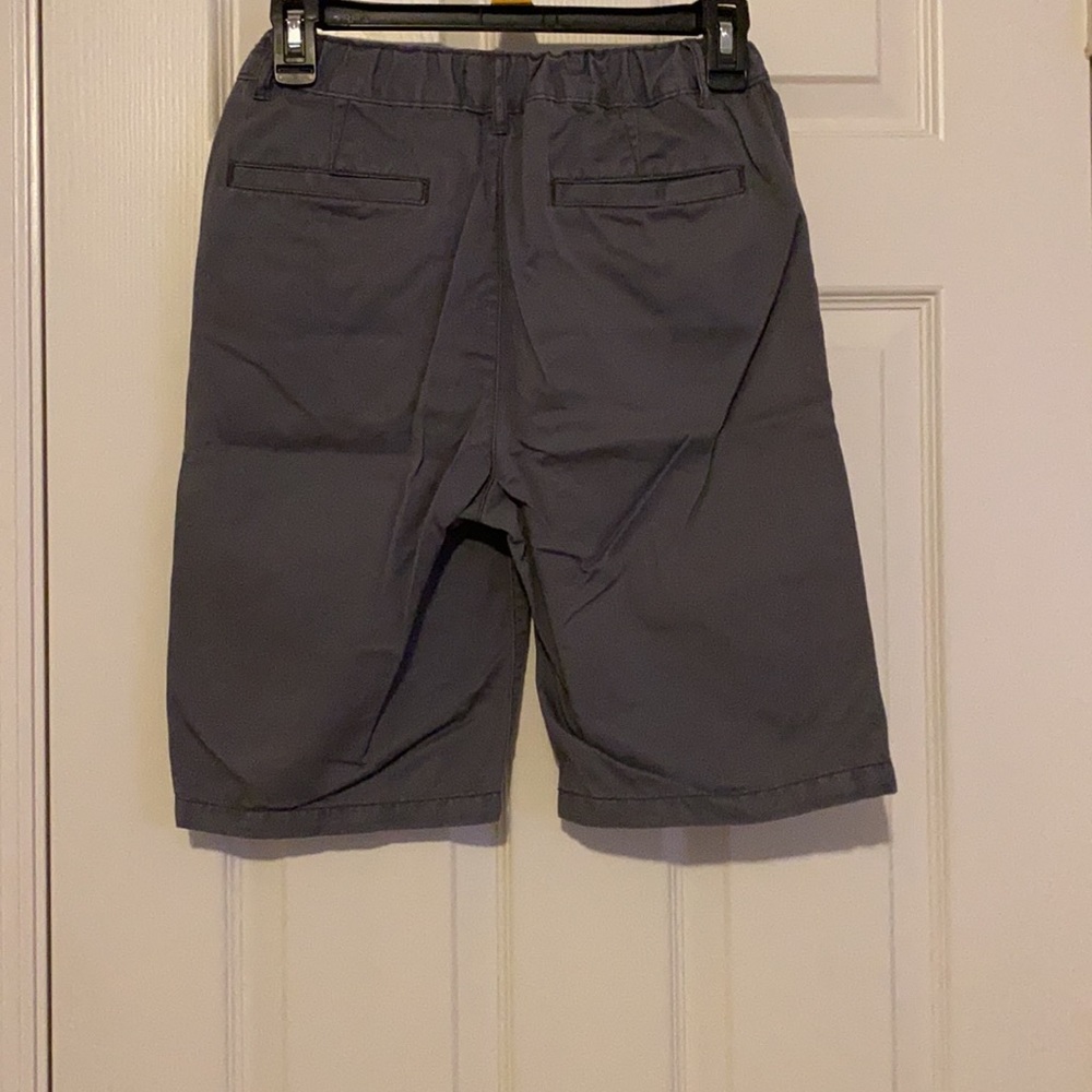 Shorts - Picture 2 of 3